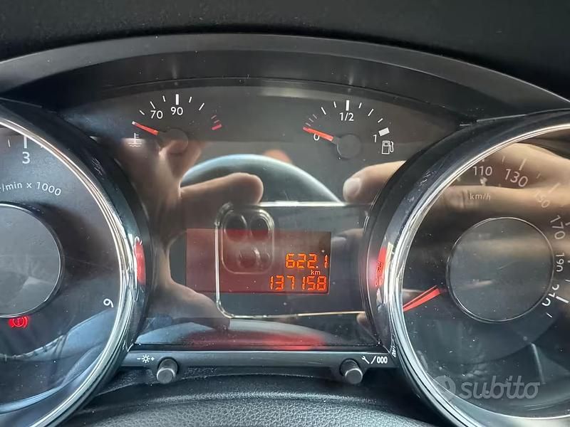 Usata Peugeot 3008 Business-Line 110 CV (80 kW) 2010 Grigio Station wagon