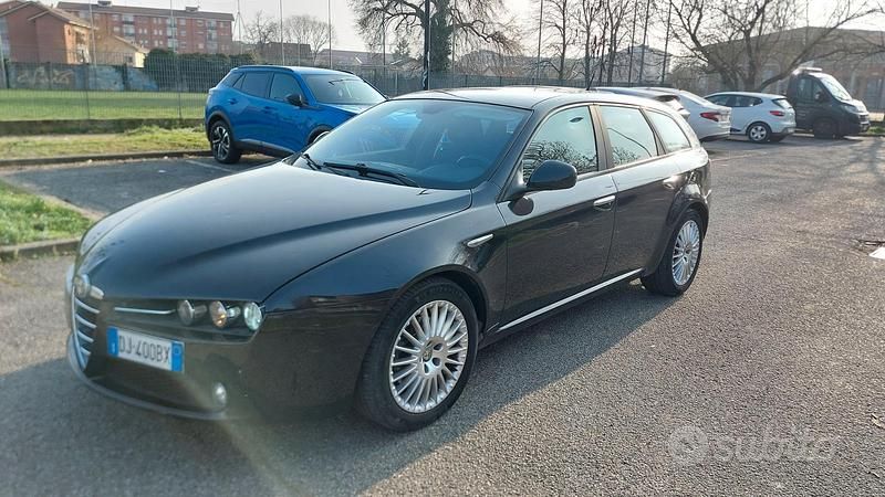 Usata Alfa Romeo 159 150 CV (110 kW) 2007 Nero Station wagon