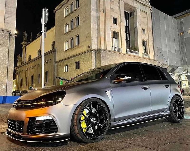 Usata VW Golf VI R 271 CV (199 kW) 2011 Argento Utilitaria