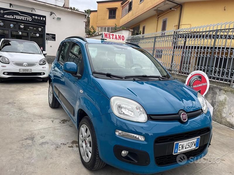 Usata Fiat Panda Lounge 85 CV (62 kW) 2012 Blu Utilitaria