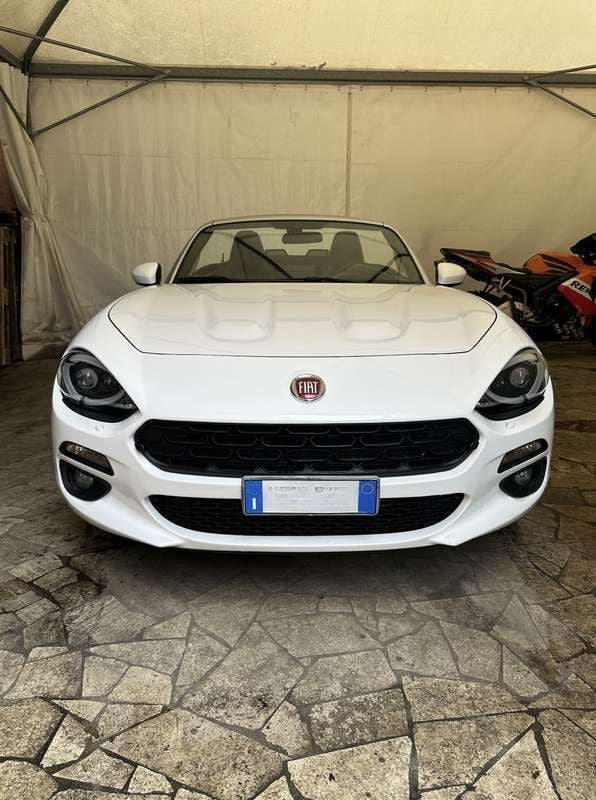 Usata Fiat 124 Spider 181 CV (133 kW) 2016 Bianco Cabrio