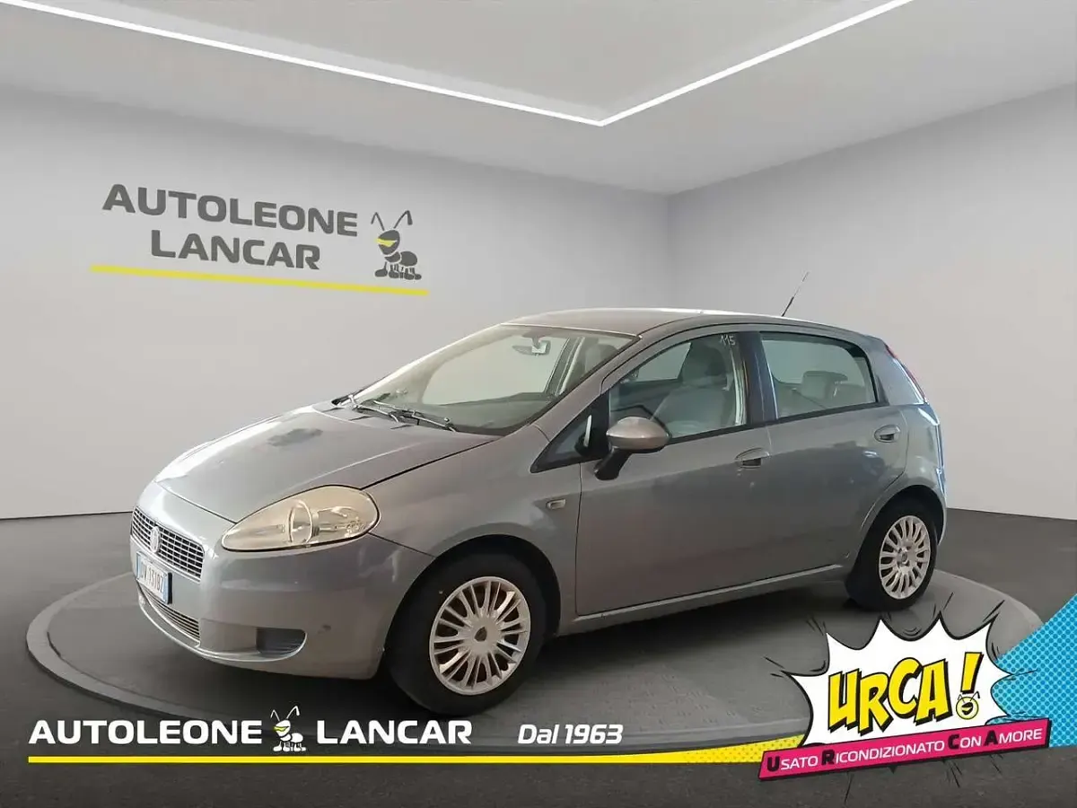 Usata Fiat Grande Punto Active 65 CV (47 kW) 2008 Grigio Utilitaria
