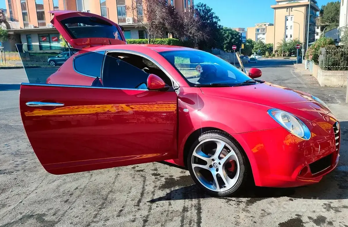 Usata Alfa Romeo MiTo Distinctive 90 CV (66 kW) 2010 Rosso Utilitaria