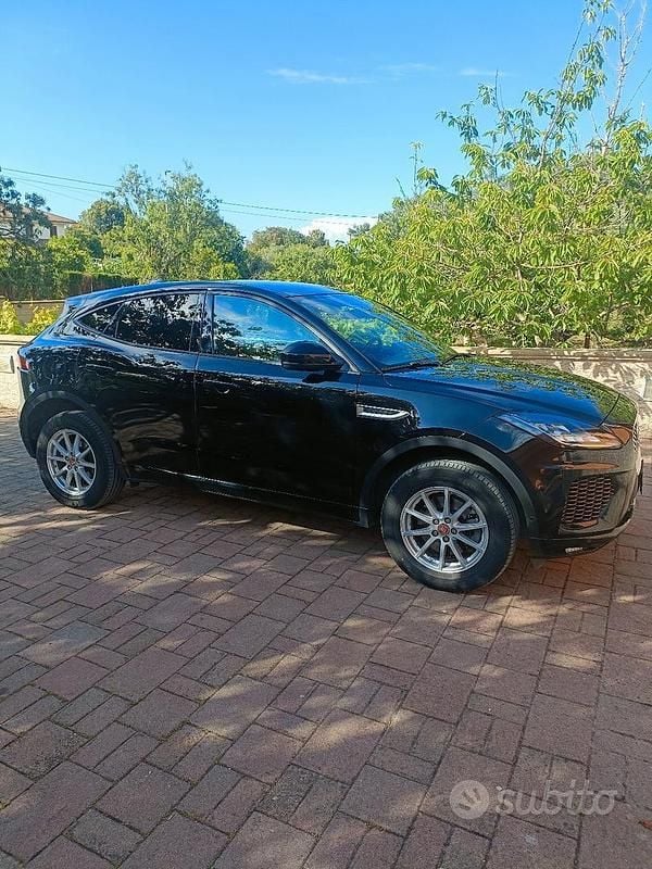 Nero Usata 2020 Jaguar E-Pace SUV | 24.000 € (Cara) - Immagine 1/4