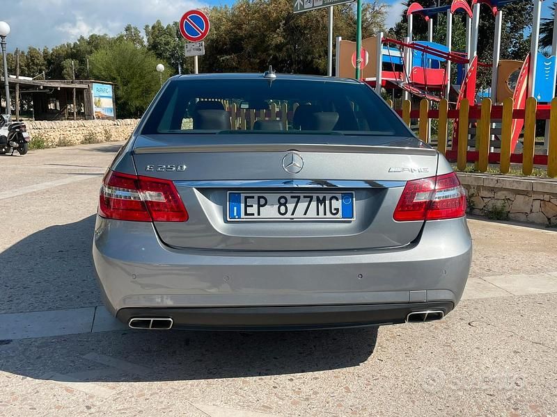 Usata Mercedes E250 Avantgarde 204 CV (150 kW) 2012 Grigio Berlina