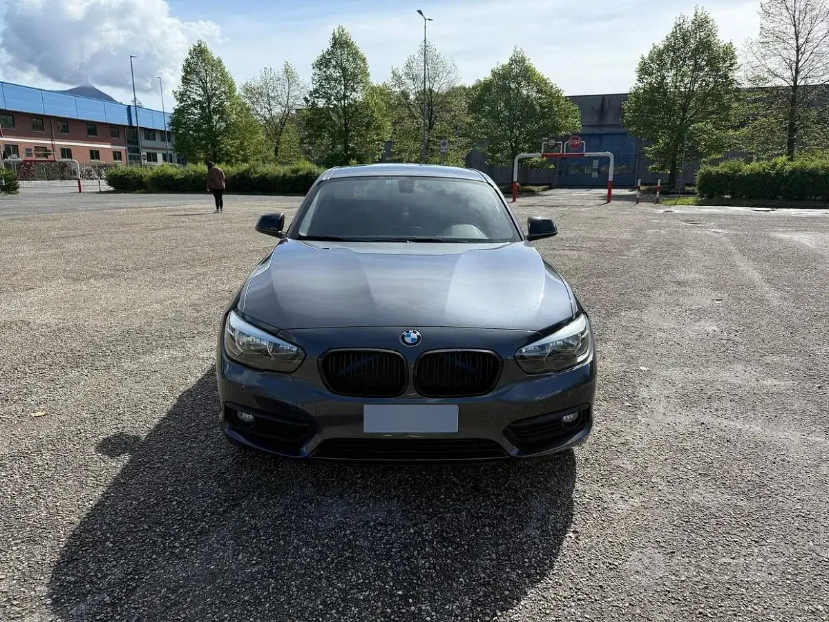 Usata BMW 118 143 CV (105 kW) 2018 Grigio Coupé