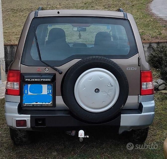 Usata Mitsubishi Pajero 129 CV (94 kW) 2002 Grigio SUV