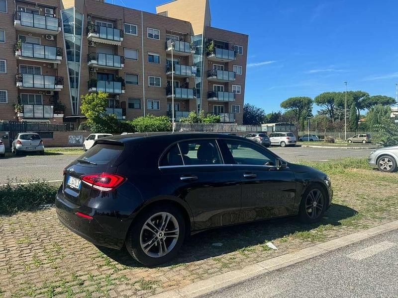 Usata Mercedes A180 Business 116 CV (85 kW) 2019 Berlina