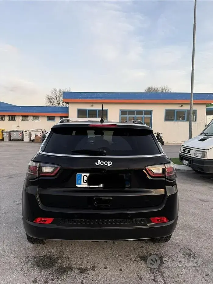 Usata Jeep Compass 131 CV (96 kW) 2023 Nero SUV