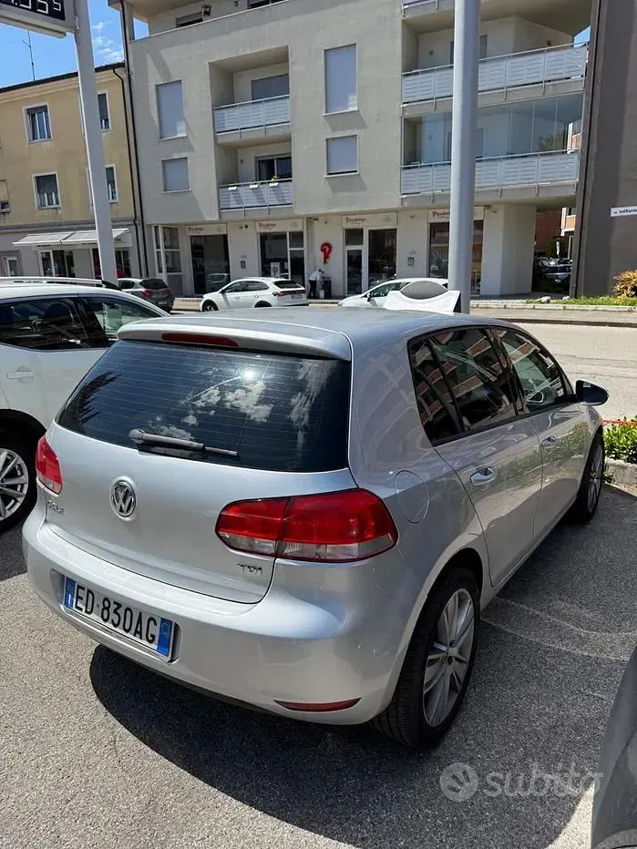 Usata VW Golf VI Trendline 105 CV (77 kW) 2010 Grigio Utilitaria