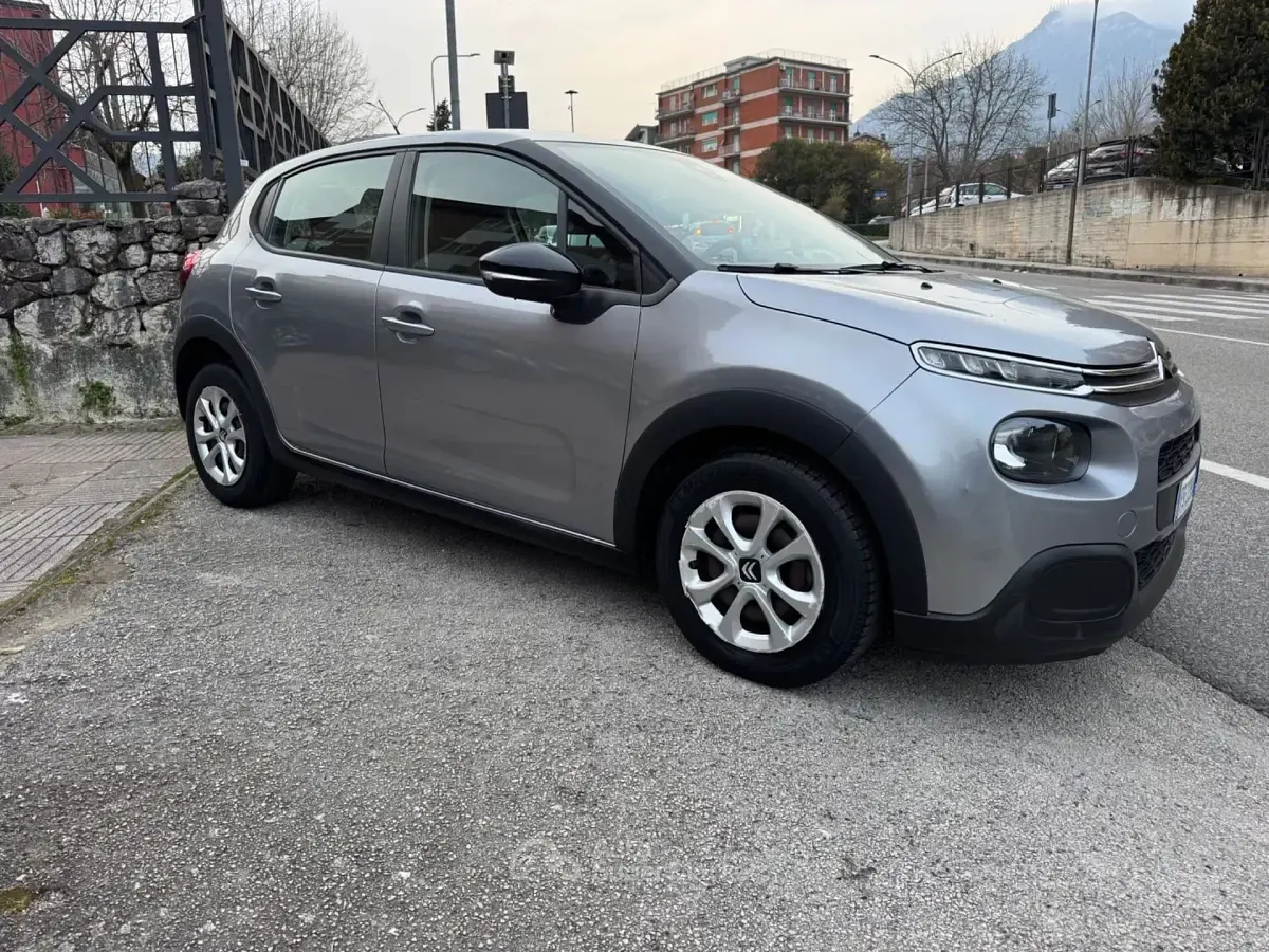 Usata Citroën C3 Feel 102 CV (75 kW) 2018 Argento Utilitaria