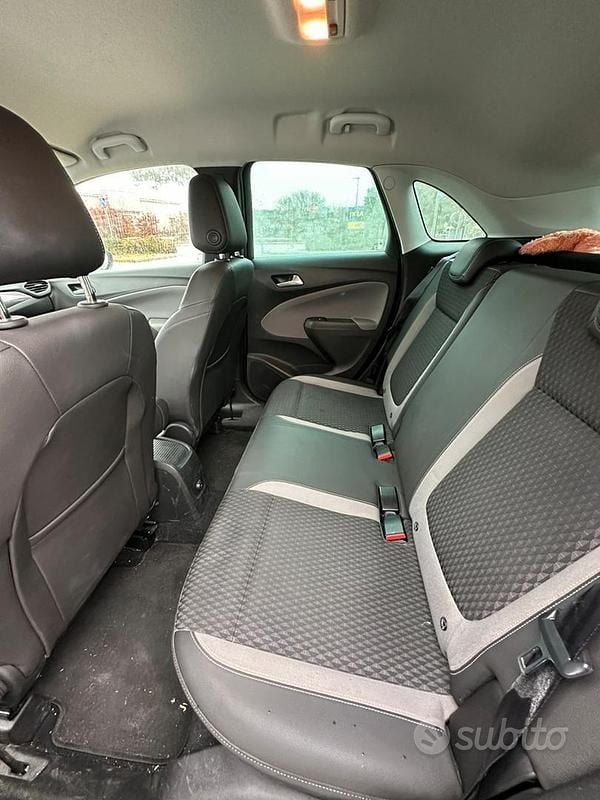 Usata Opel Crossland X Edition 100 CV (73 kW) 2018 SUV