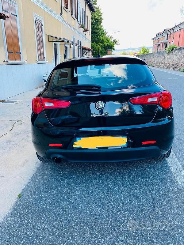 Usata Alfa Romeo Giulietta 2010 Nero Utilitaria