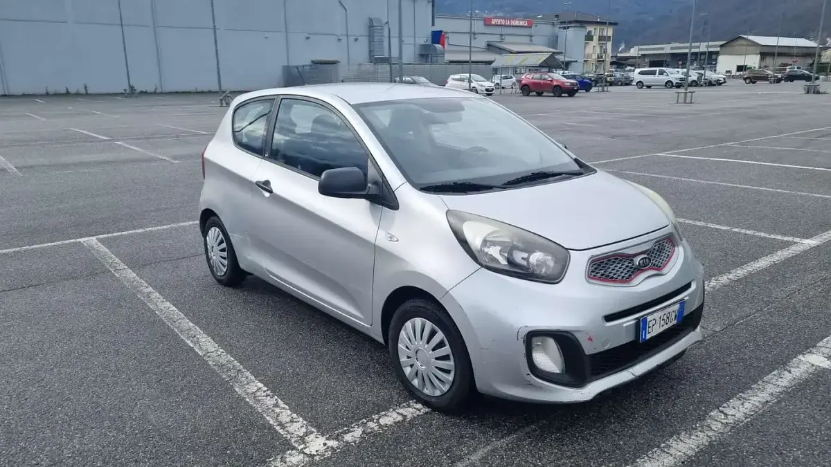 Usata Kia Picanto 69 CV (50 kW) 2013 Grigio Utilitaria