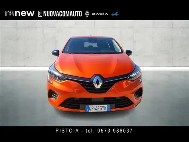Usata Renault Clio Equilibre 100 CV (73 kW) 2023 Arancione Utilitaria