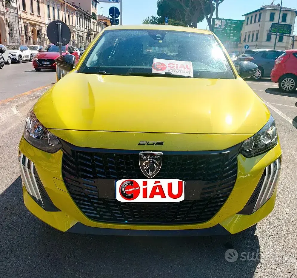Usata Peugeot 208 Active 75 CV (55 kW) 2024 Giallo Utilitaria