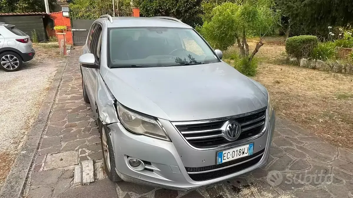 Usata VW Tiguan 140 CV (102 kW) 2010 Grigio SUV