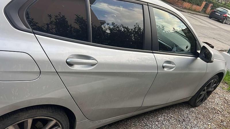 Usata BMW 116 Advantage 116 CV (85 kW) 2020 Argento Utilitaria