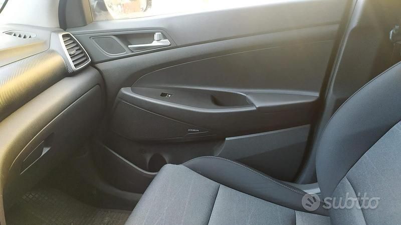 Usata Hyundai Tucson 116 CV (85 kW) 2022 Verde SUV