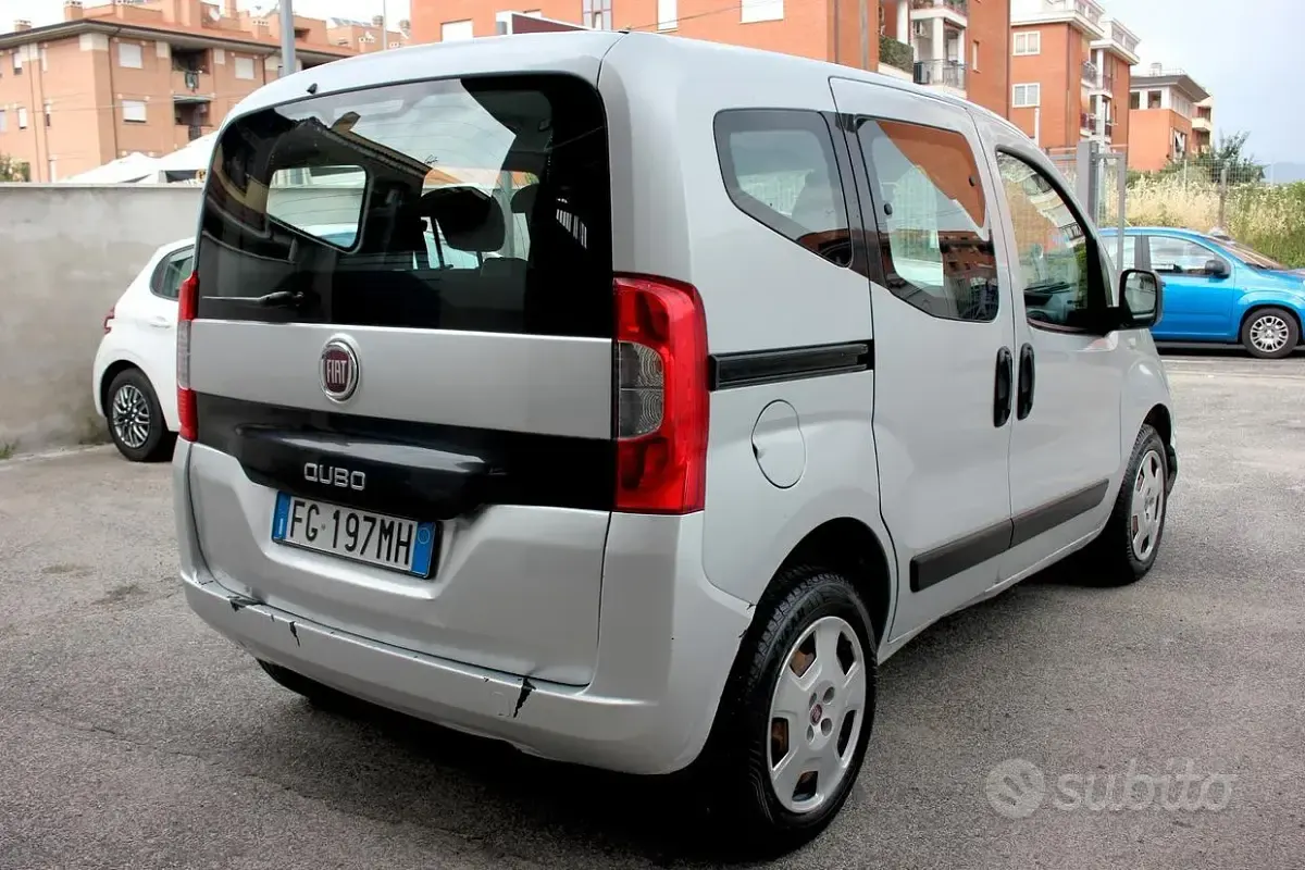 Usata Fiat Qubo Trekking 80 CV (58 kW) 2017 Grigio Monovolume