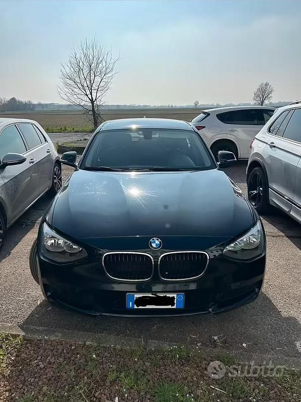Usata BMW 114 102 CV (75 kW) 2014 Nero Utilitaria