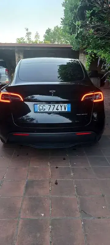 Usata Tesla Model Y 152 kW (208 CV) 2021 Nero SUV