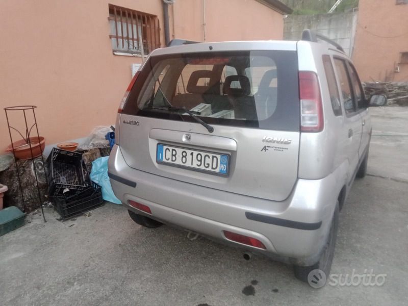 Usata Suzuki Ignis 83 CV (61 kW) 2002 Grigio Utilitaria