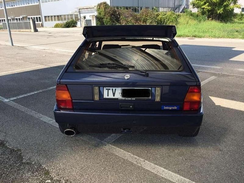 Usata Lancia Delta 205 CV (150 kW) 1992 Utilitaria