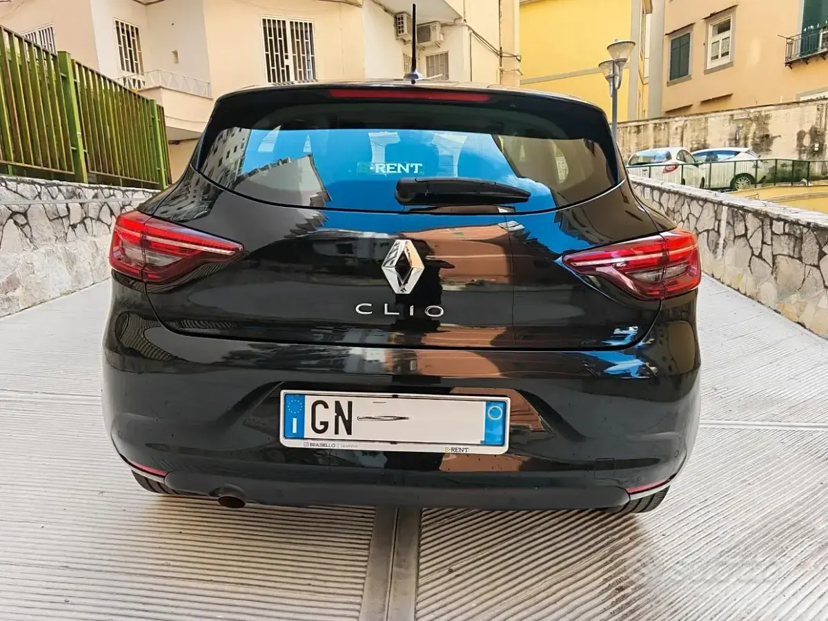 Usata Renault Clio V 91 CV (66 kW) 2023 Nero Berlina