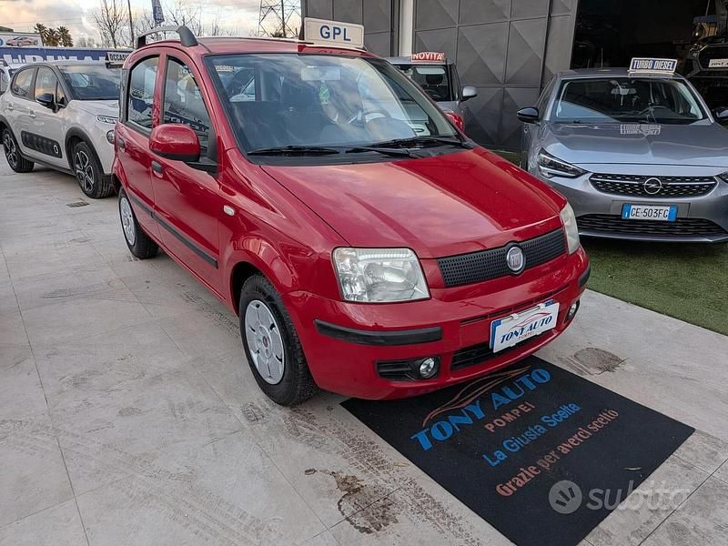 Usata Fiat Panda Classica 69 CV (50 kW) 2012 Rosso Utilitaria