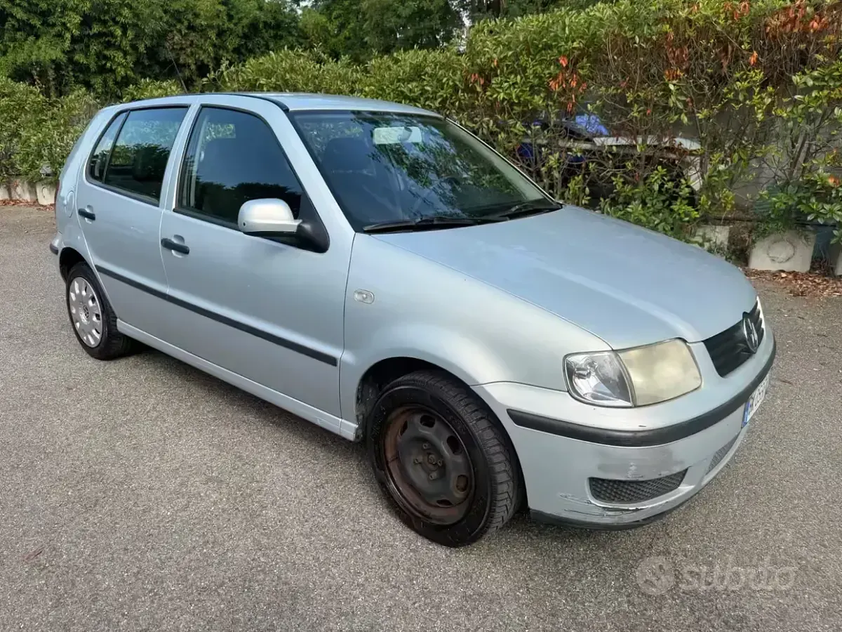 Usata VW Polo 50 CV (36 kW) 2000 Grigio Berlina