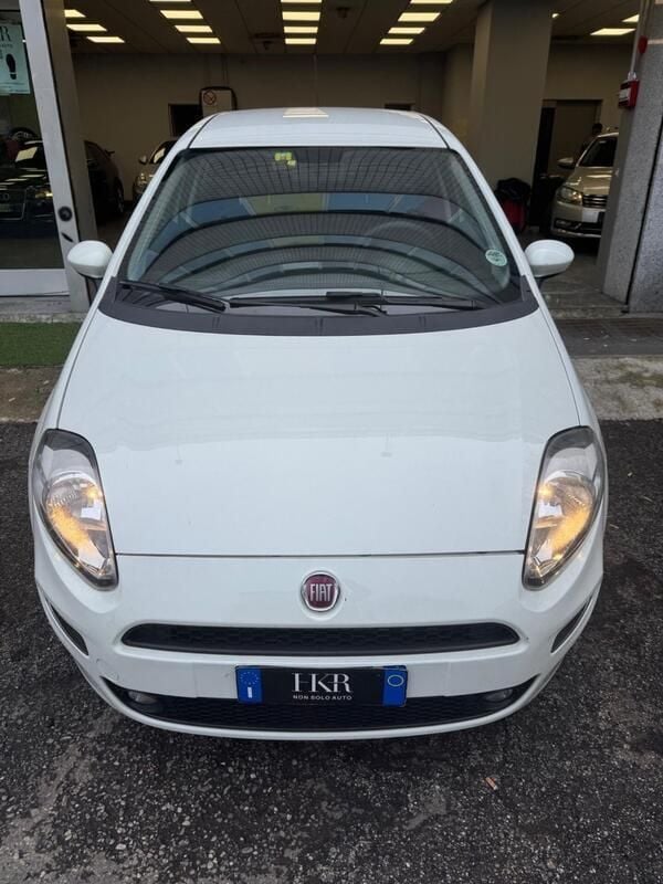 Usata Fiat Punto Street 77 CV (56 kW) 2016 Bianco Utilitaria