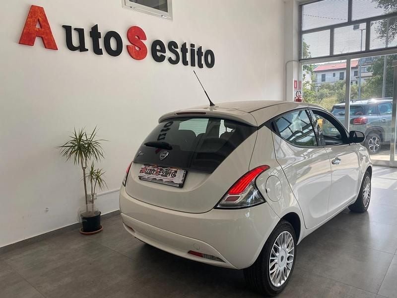 Usata Lancia Ypsilon S 95 CV (69 kW) 2016 Bianco Utilitaria