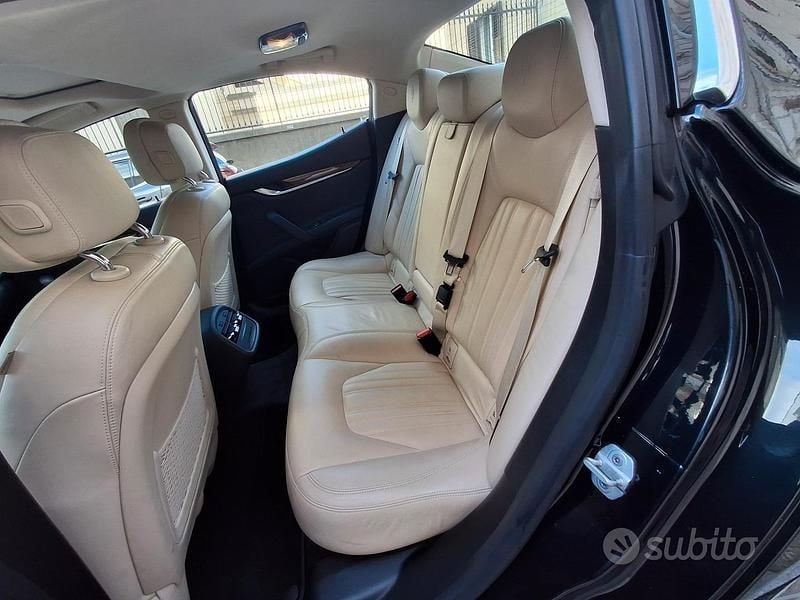 Usata Maserati Ghibli 275 CV (202 kW) 2015 Nero Berlina