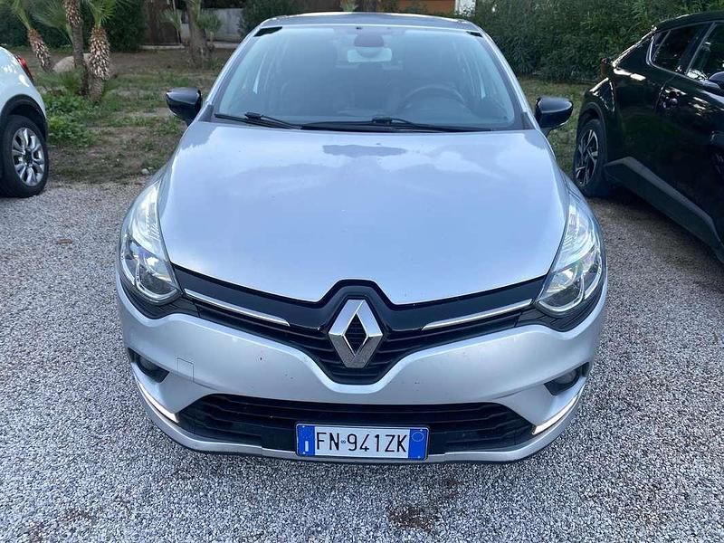Usata Renault Clio IV 75 CV (55 kW) 2018 Grigio Berlina