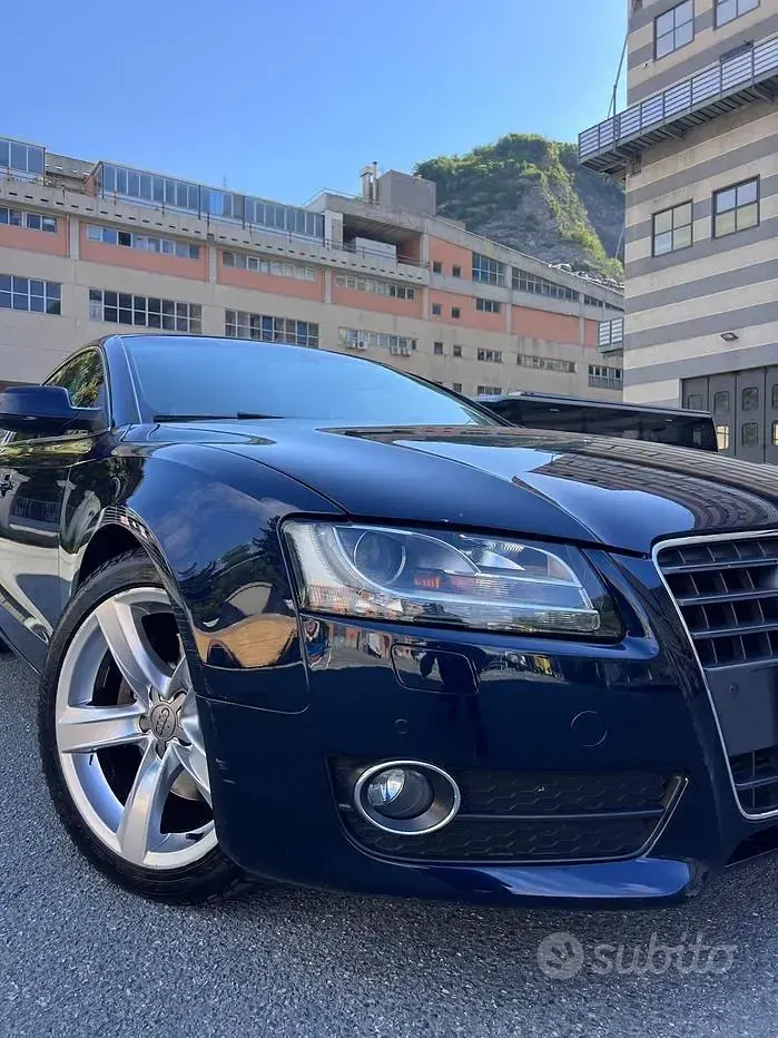 Usata Audi A5 Advanced 190 CV (139 kW) 2010 Blu Coupé