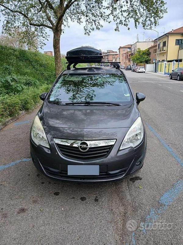 Usata Opel Meriva 2010 Grigio Monovolume