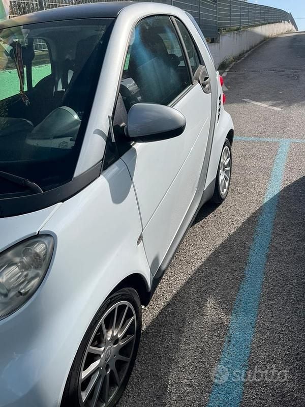 Usata Smart ForTwo Coupé 61 CV (44 kW) 2009 Bianco Coupé