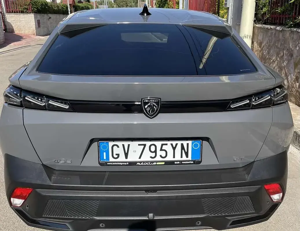 Usata Peugeot 408 GTi 136 CV (100 kW) 2024 SUV