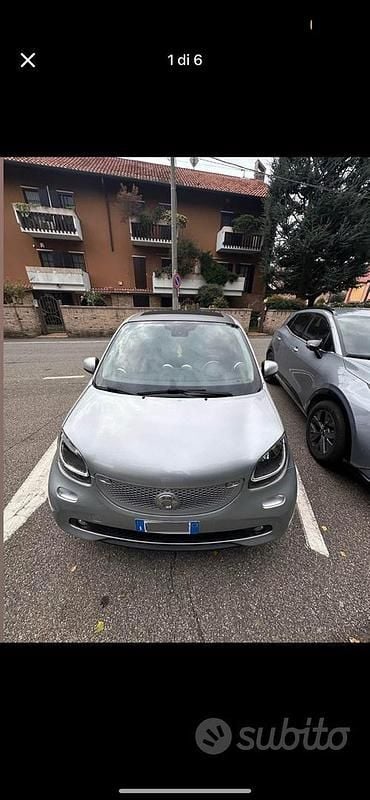 Grigio Usata 2015 Smart ForFour Prime Utilitaria | 11.000 € - Immagine 1/4