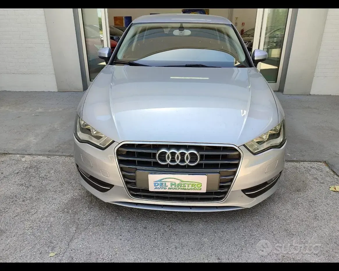 Usata Audi A3 Attraction 110 CV (80 kW) 2014 Grigio Berlina