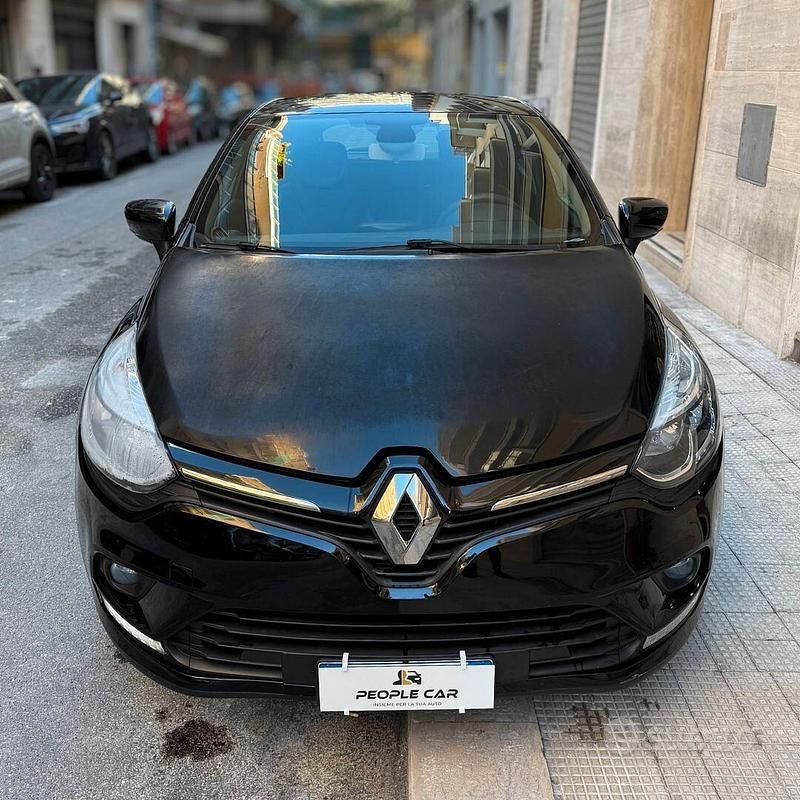 Usata Renault Clio IV Zen 75 CV (55 kW) 2018 Nero Berlina
