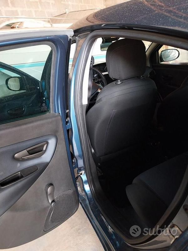 Usata Lancia Ypsilon 69 CV (50 kW) 2023 Blu Utilitaria