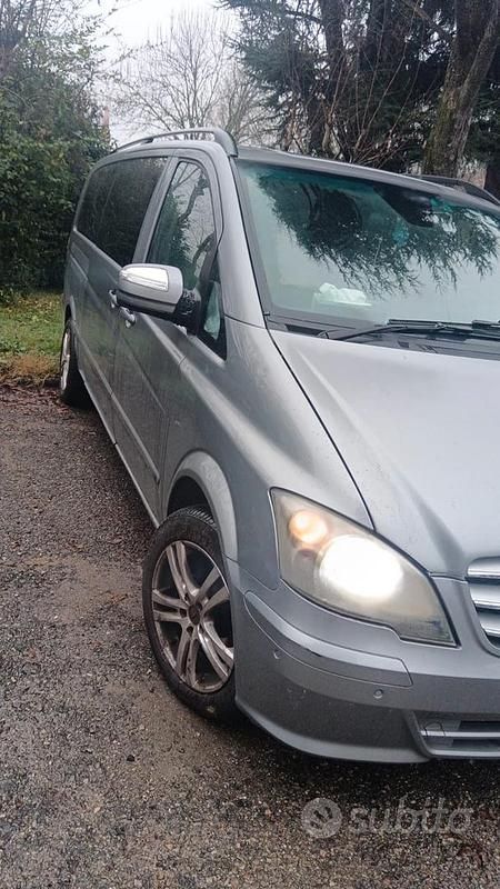 Usata Mercedes Viano 115 CV (84 kW) 2007 Grigio Monovolume