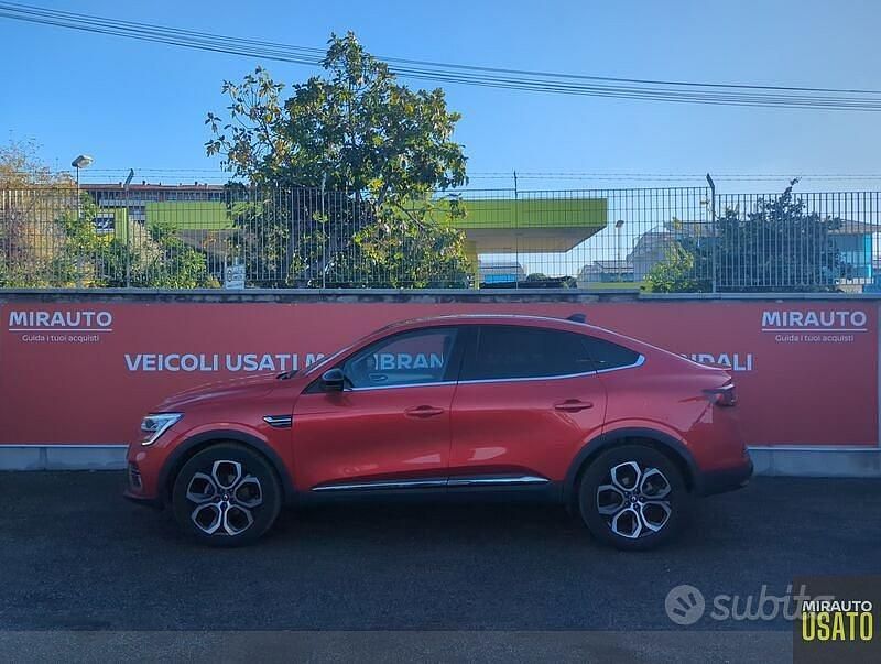 Usata Renault Arkana Techno 140 CV (102 kW) 2022 Rosso SUV