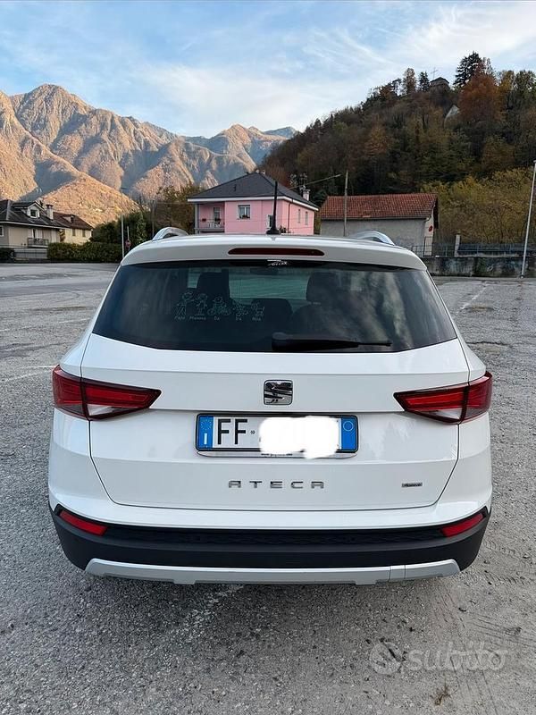Usata Seat Ateca 4Drive 150 CV (110 kW) 2016 Bianco SUV
