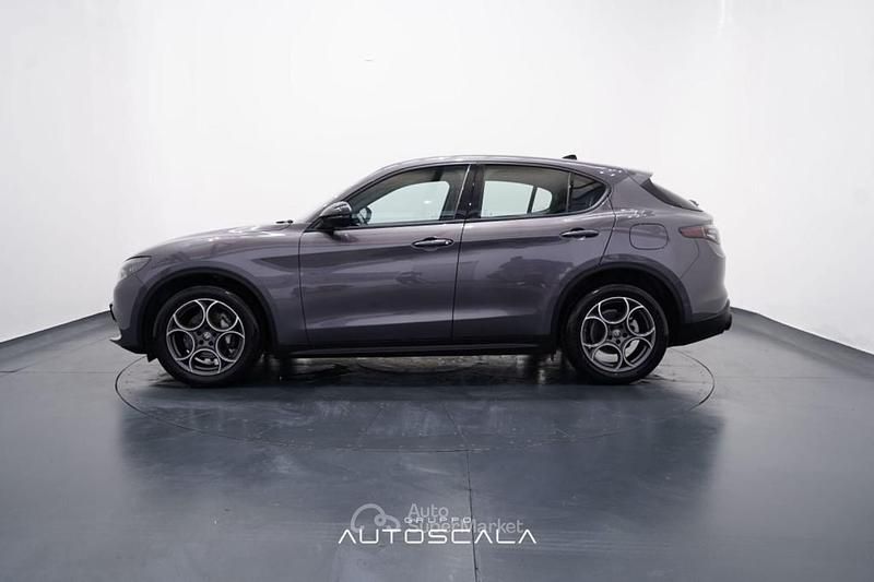 Usata Alfa Romeo Stelvio Sprint 160 CV (117 kW) 2024 Grigio SUV