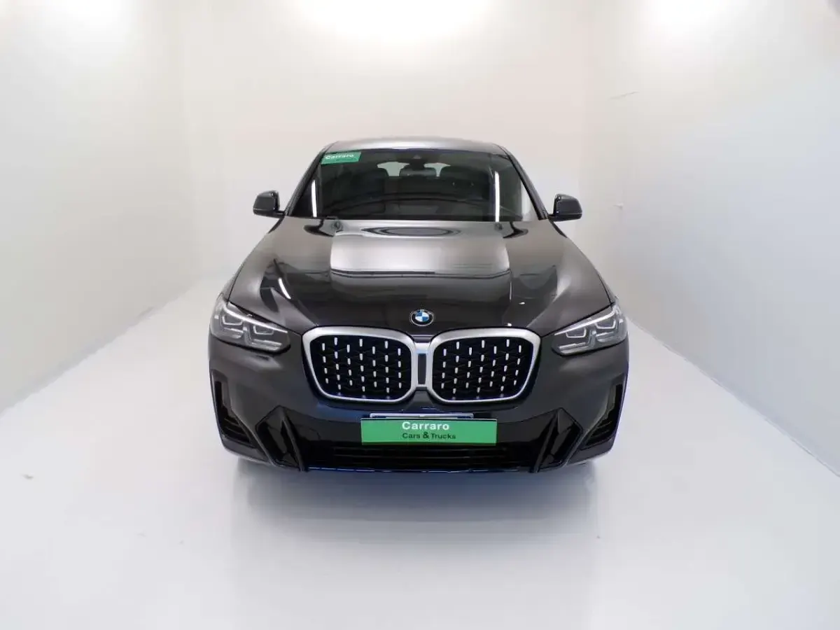 Usata BMW X4 M Sport 190 CV (139 kW) 2024 Grigio metallizzato SUV