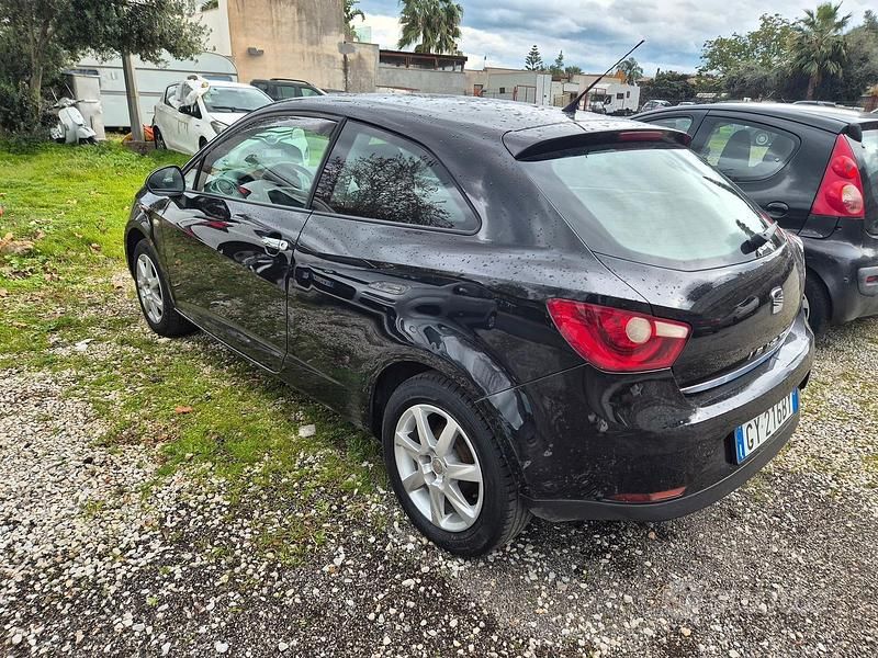 Usata Seat Ibiza 80 CV (58 kW) 2011 Nero Berlina