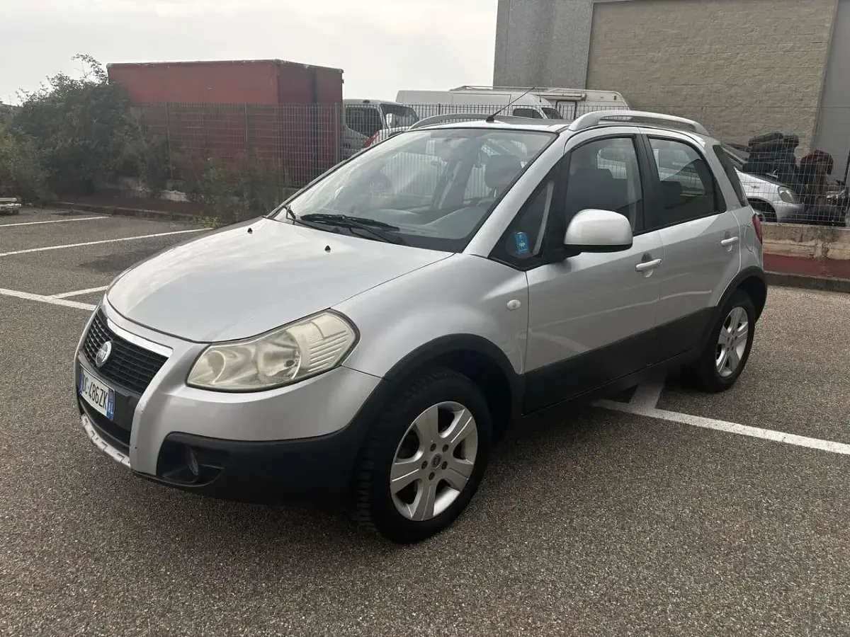 Usata Fiat Sedici Emotion 107 CV (78 kW) 2006 SUV